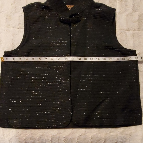 NWT Finity Naturals button up vest - Picture 4 of 8